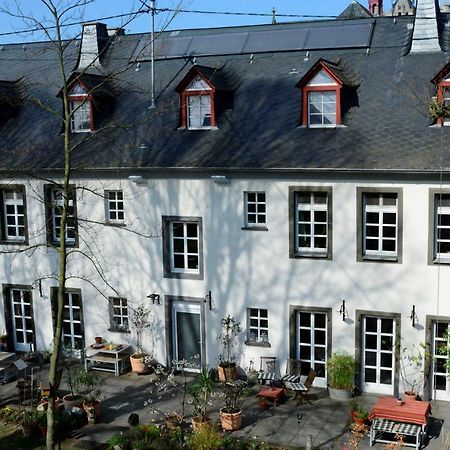 Stiftsherrenhaus Münstermaifeld Esterno foto