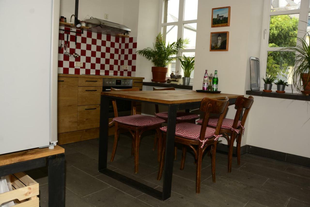 Stiftsherrenhaus Münstermaifeld Esterno foto